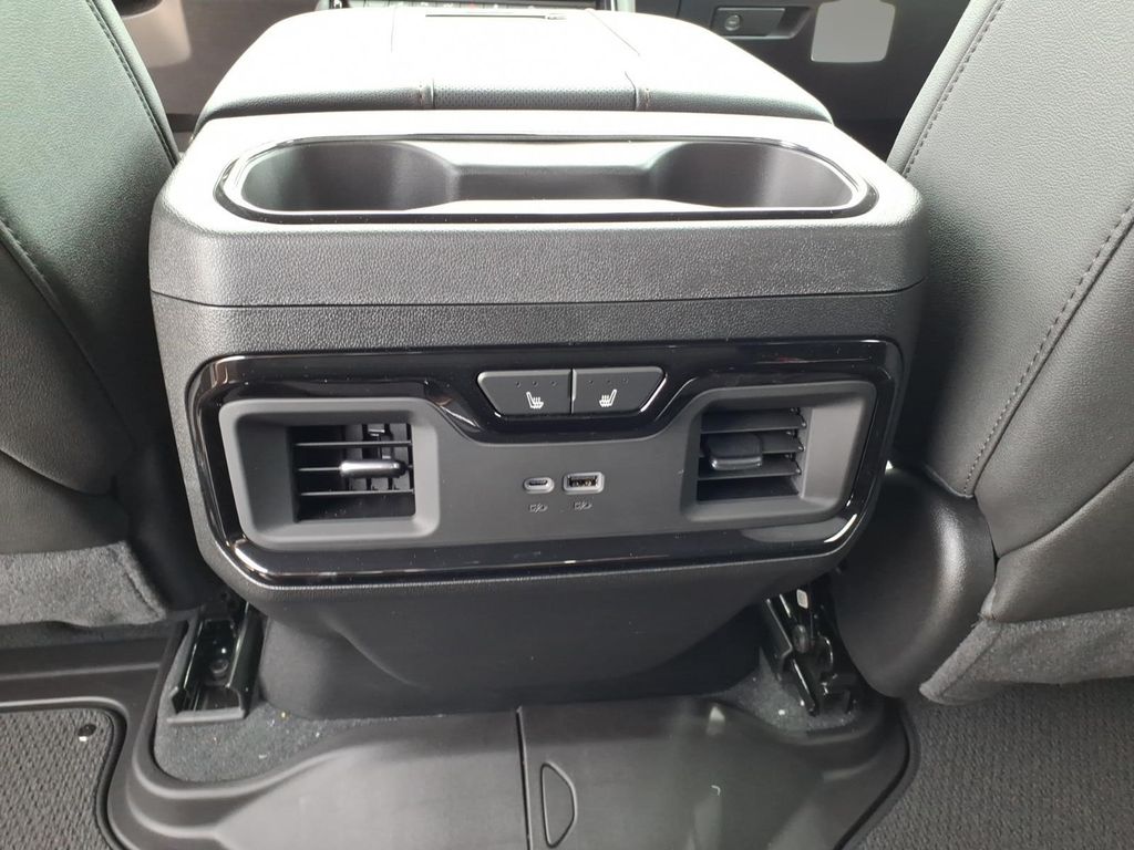 2026 GMC Sierra 2500HD AT4 - Photo 11
