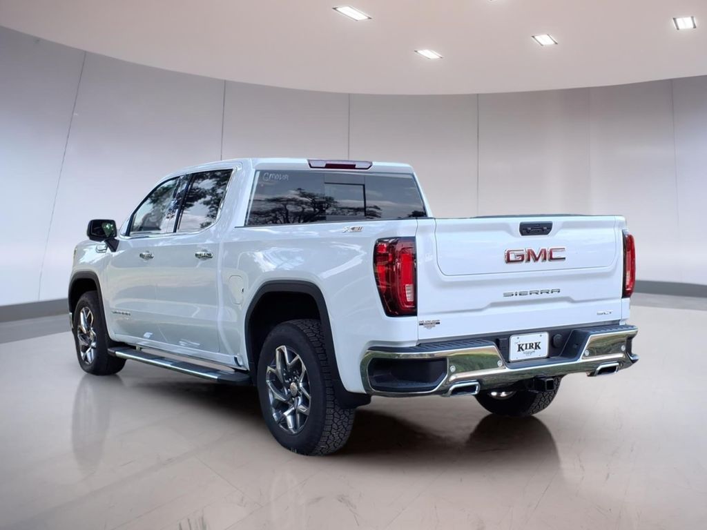 2026 GMC Sierra 1500 SLT - Photo 9