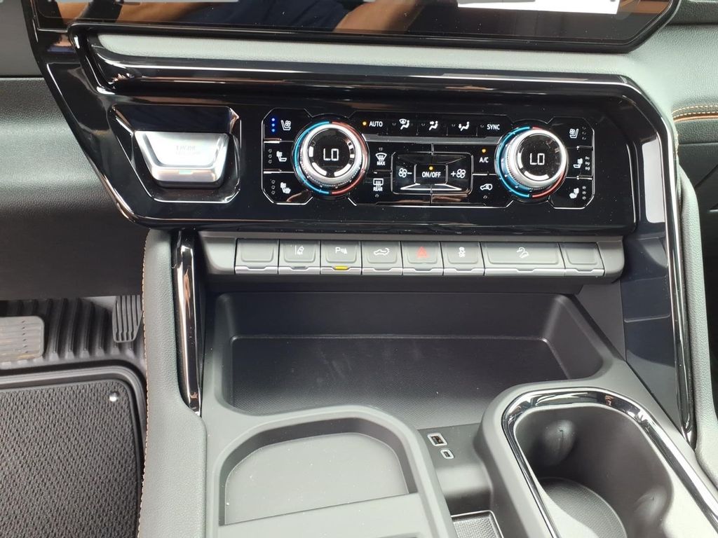 2026 GMC Sierra 2500HD AT4 - Photo 22