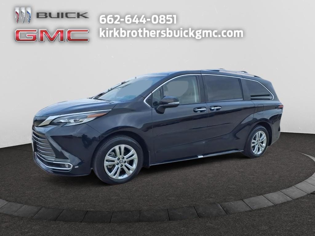 Used 2023 Toyota Sienna Platinum