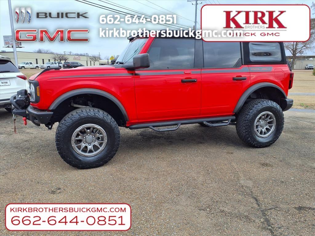 2022 Ford Bronco 4-Door Black Diamond's photo