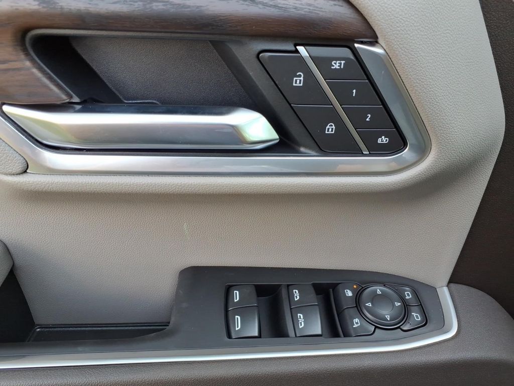 2026 GMC Sierra 1500 SLT - Photo 17