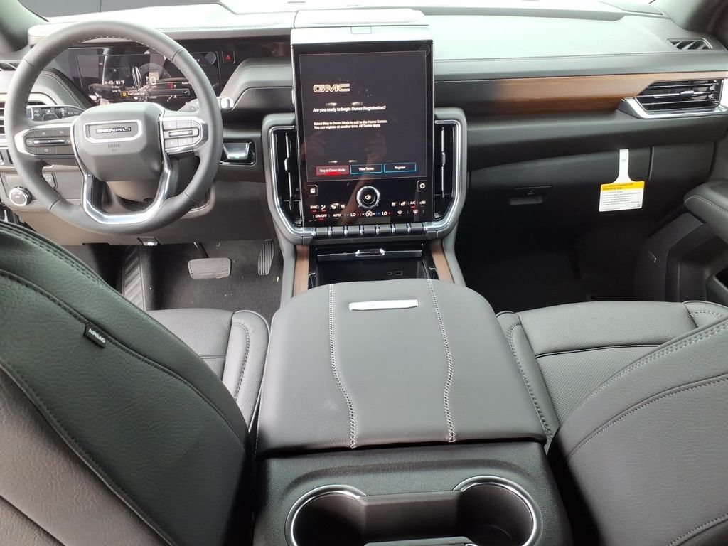 2026 GMC Yukon Denali - Photo 15