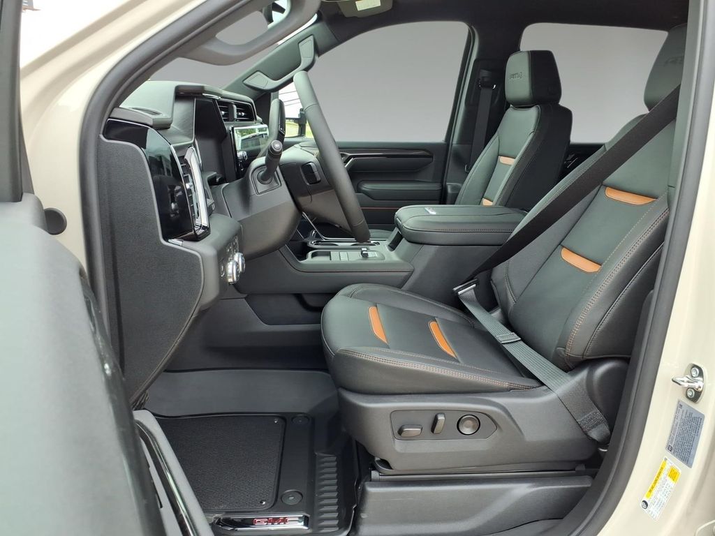 2026 GMC Sierra 2500HD AT4 - Photo 14