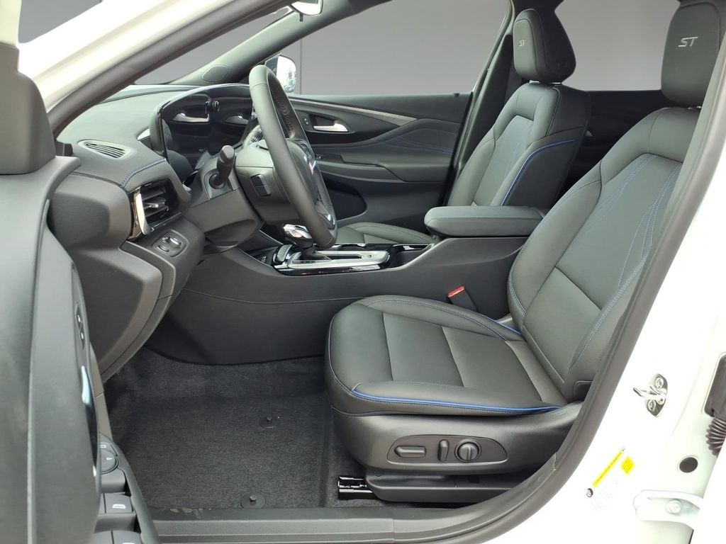 2026 Buick Envista Sport Touring - Photo 19