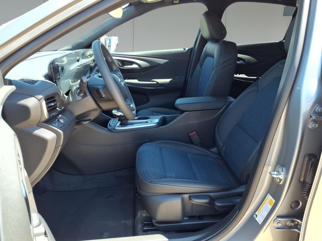 2026 Buick Envista Preferred - Photo 14
