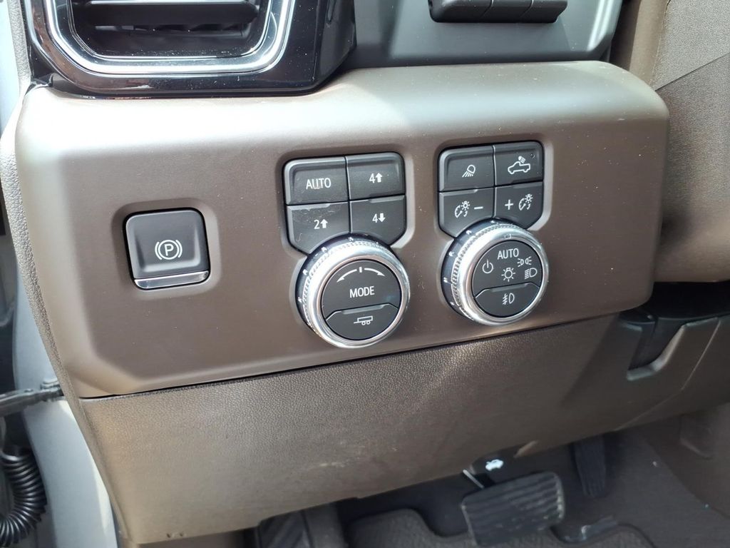 2026 GMC Sierra 2500HD Denali - Photo 17