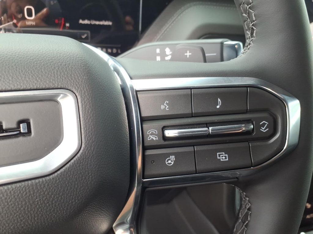 2026 GMC Yukon Denali - Photo 21