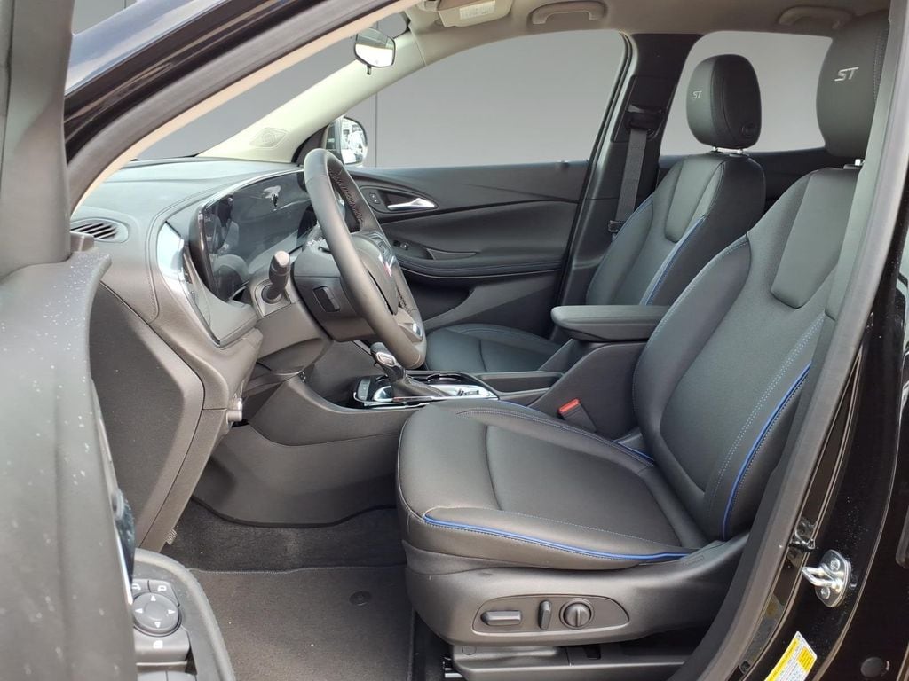 2026 Buick Encore GX Sport Touring - Photo 12