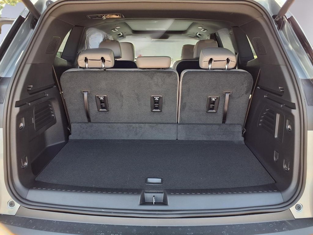 2026 GMC Acadia Elevation - Photo 10