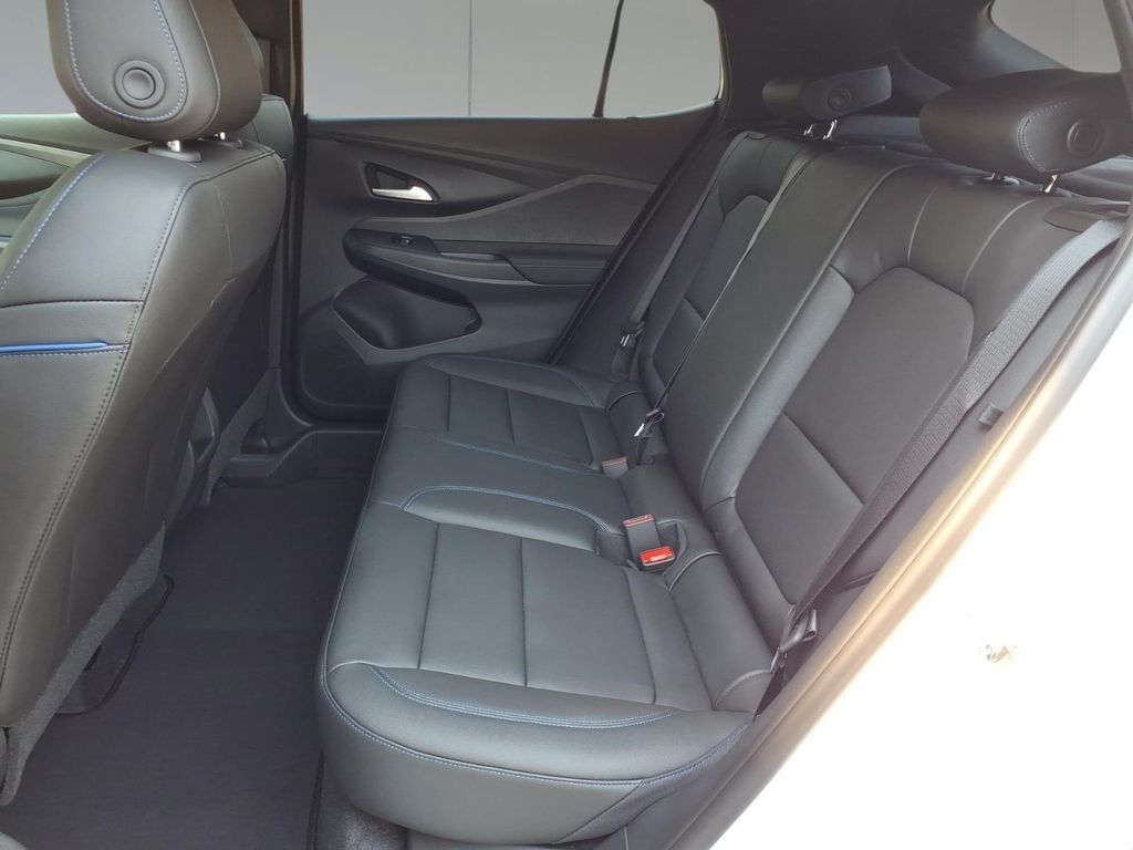 2026 Buick Envista Sport Touring - Photo 14