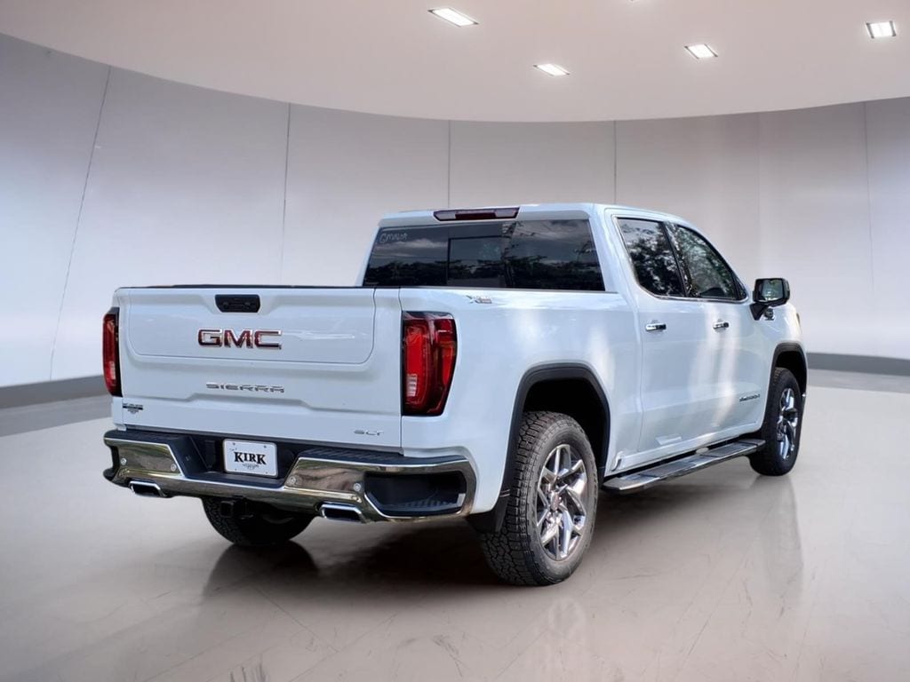 2026 GMC Sierra 1500 SLT - Photo 10