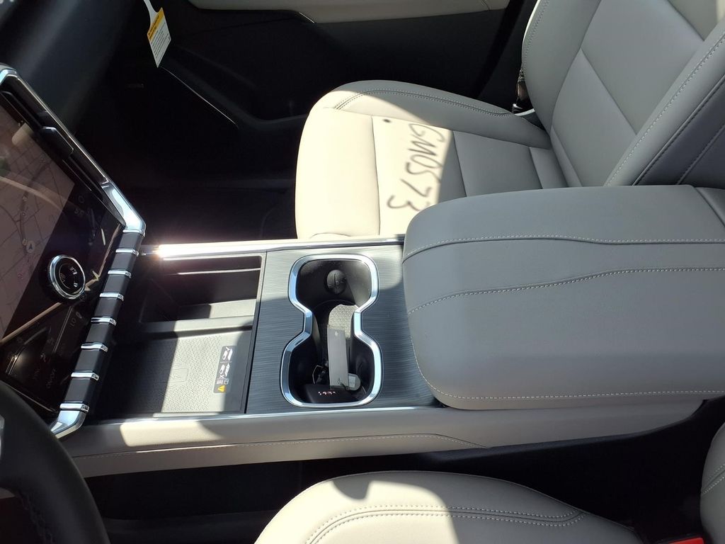 2026 GMC Acadia Elevation - Photo 28