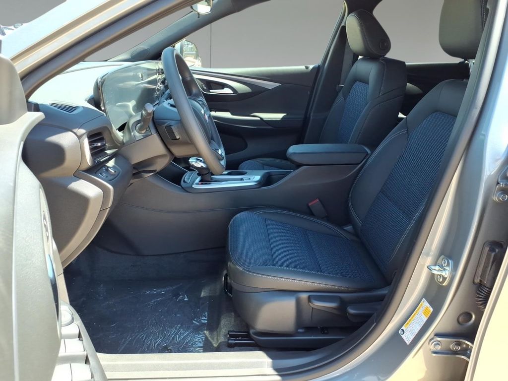 2026 Buick Envista Preferred - Photo 13