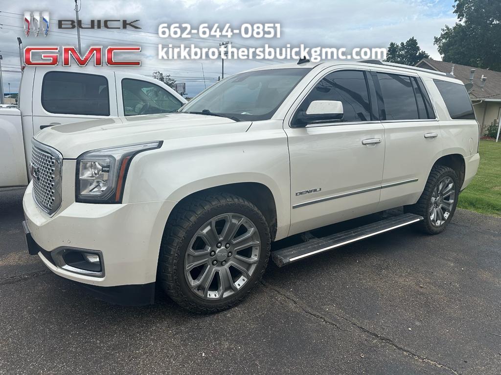 2015 GMC Yukon 4WD Denali's photo