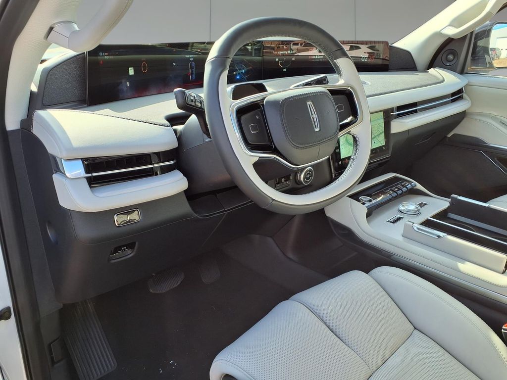 2025 Lincoln Navigator Reserve L - Photo 12