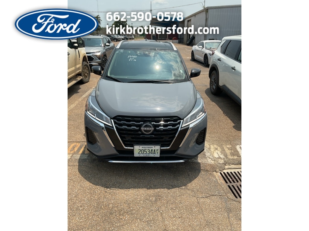 Used 2024 Nissan Kicks SV Sport Utility