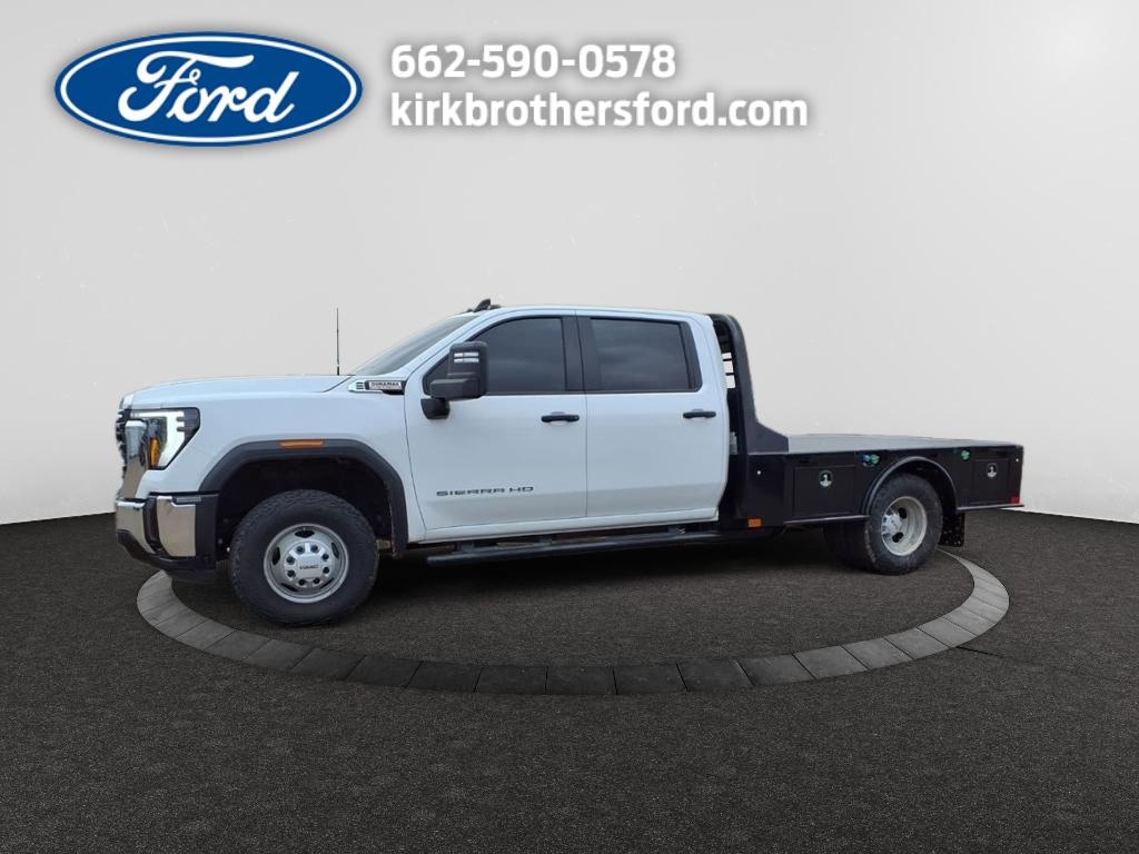 Used 2025 GMC Sierra Pro Crew Cab