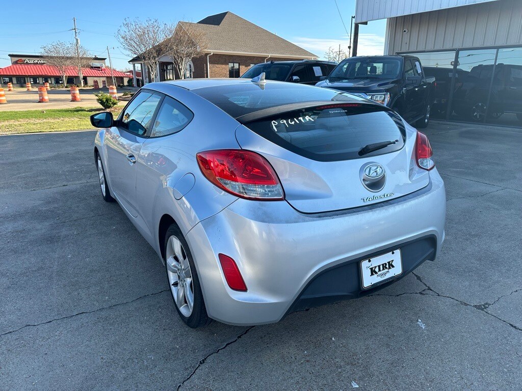 2012 Hyundai Veloster photo 3