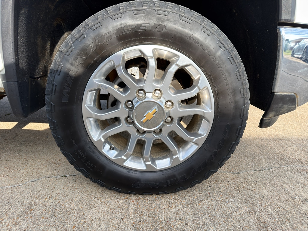 2025 Chevrolet Silverado 2500HD LTZ - Photo 14