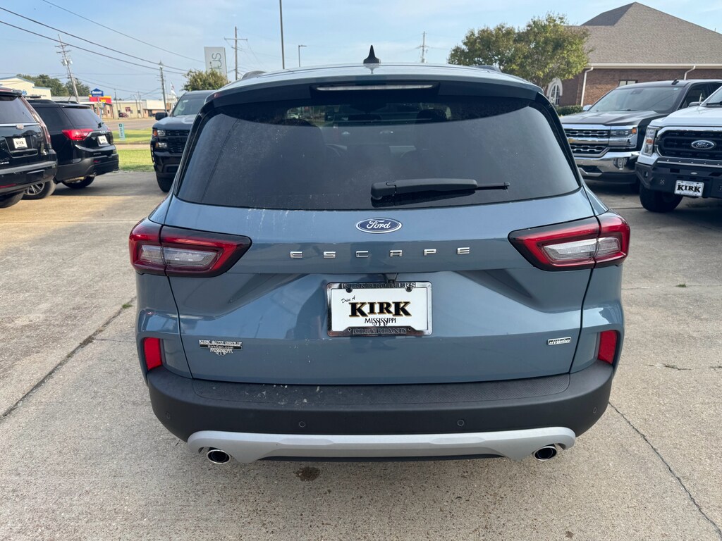 2023 Ford Escape photo 4