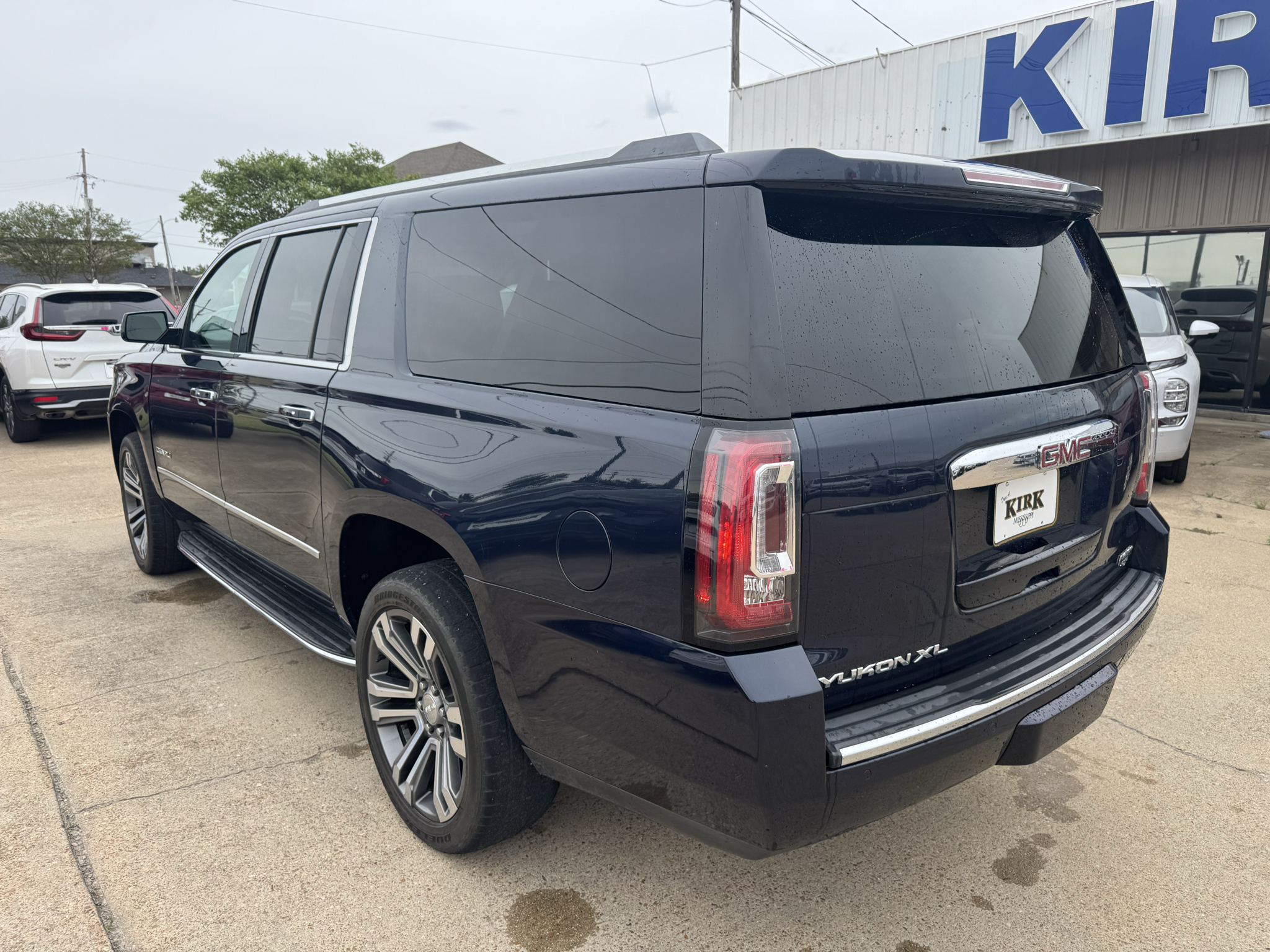 Used 2018 GMC Yukon XL Denali Sport Utility