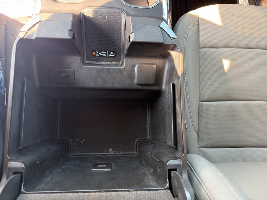 2024 Chevrolet Silverado 1500 LTZ - Photo 32