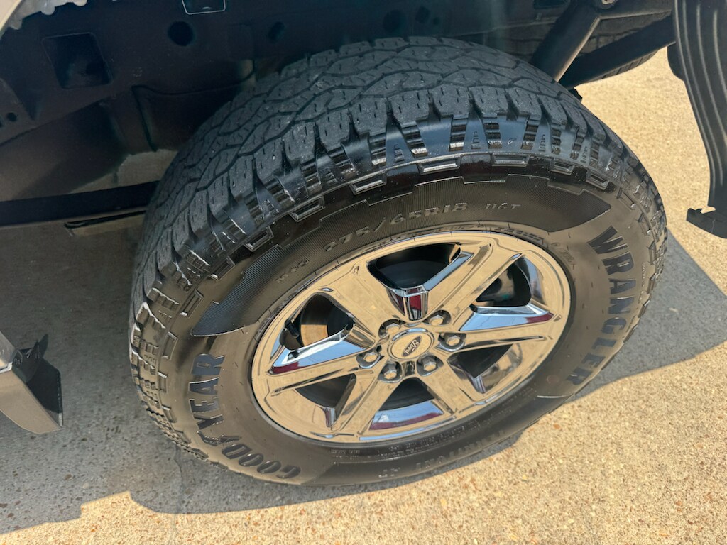 2025 Ford F-150 XLT - Photo 10