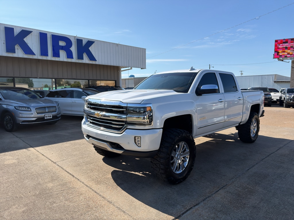 2017 Chevrolet Silverado 1500 High Country 4X4 Crew Cab Standard Box's photo