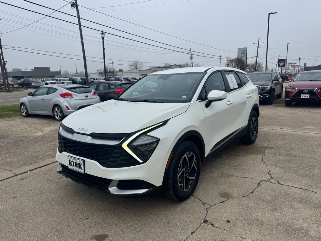 2023 Kia Sportage LX's photo