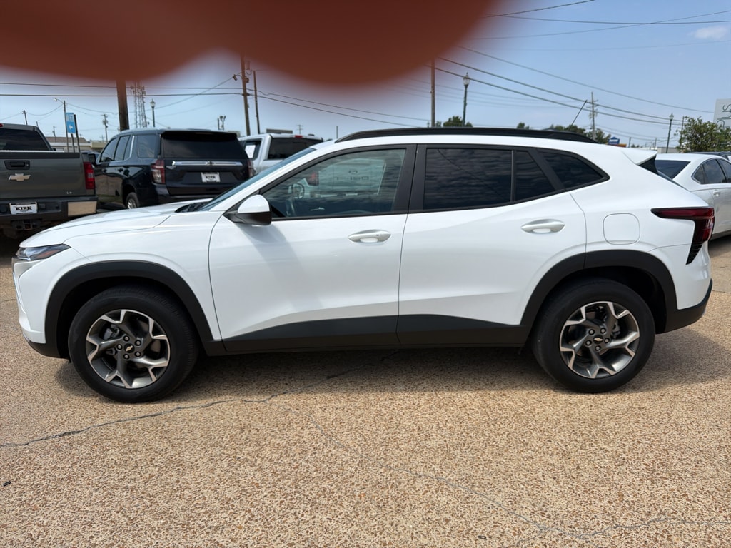 Used 2025 Chevrolet Trax LT Sport Utility