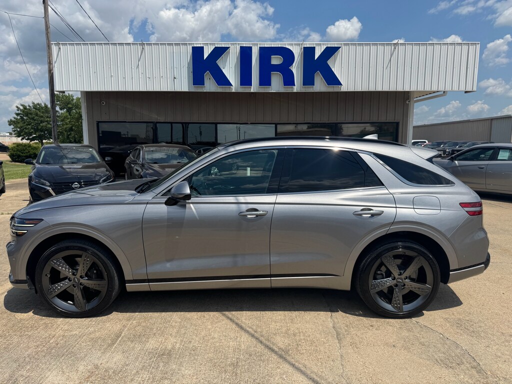 2022 Genesis GV70 3.5T Sport photo 2