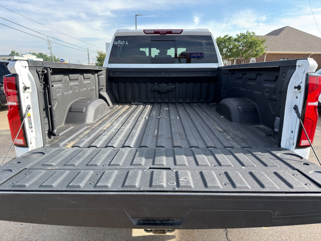 2025 Chevrolet Silverado 2500HD LTZ - Photo 11