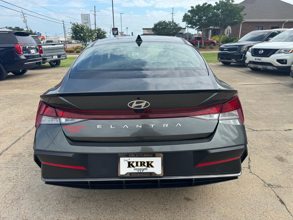 Used 2026 Hyundai Elantra SEL Sport Sedan