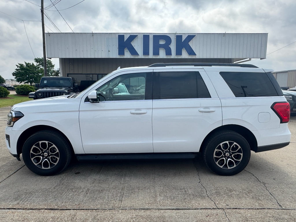 Used 2024 Ford Expedition XLT Sport Utility