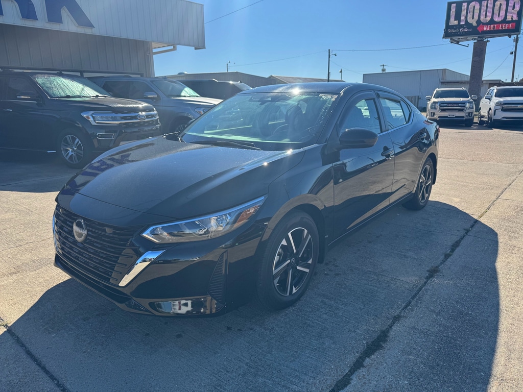 2024 Nissan Sentra SV's photo