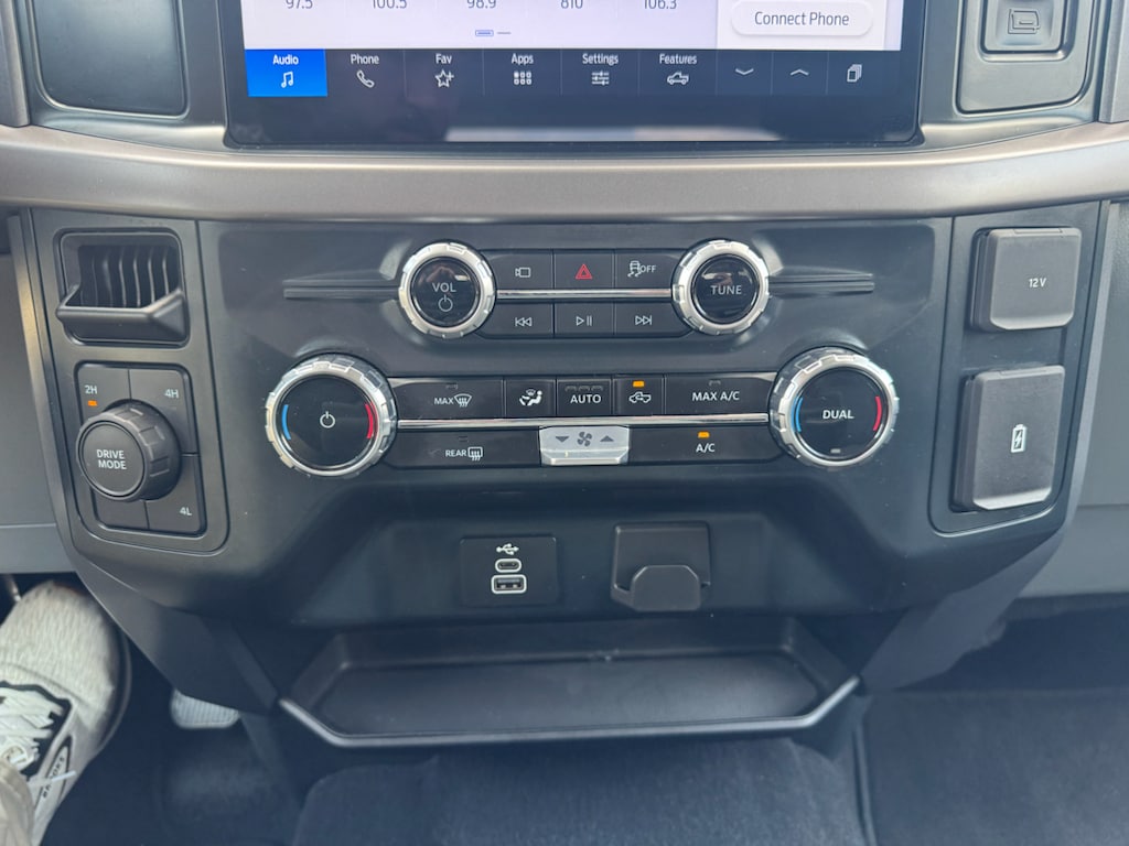 2025 Ford F-150 XLT - Photo 31