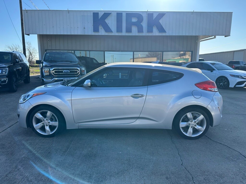 2012 Hyundai Veloster photo 2