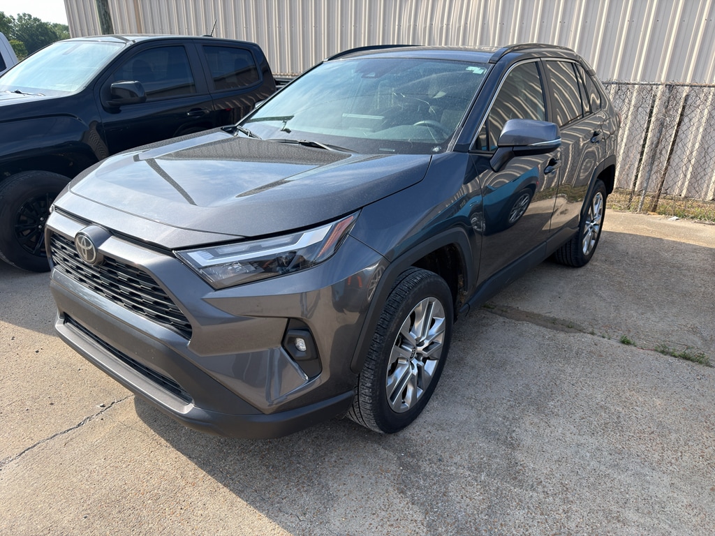 2023 Toyota RAV4 XLE Premium AWD's photo