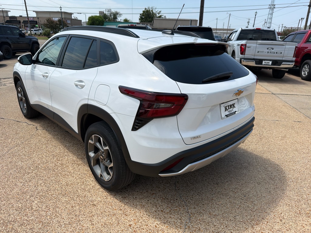 Used 2025 Chevrolet Trax LT Sport Utility