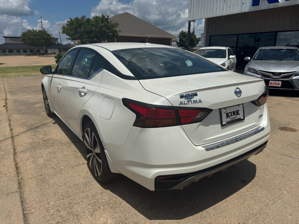 2019 Nissan Altima 2.5 SR photo 3