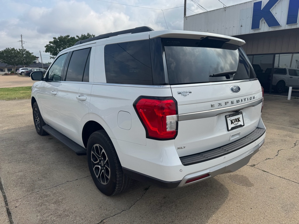 Used 2024 Ford Expedition XLT Sport Utility
