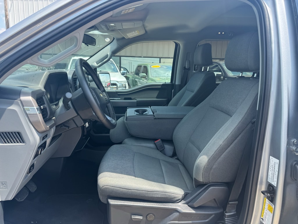 2025 Ford F-150 XLT - Photo 16