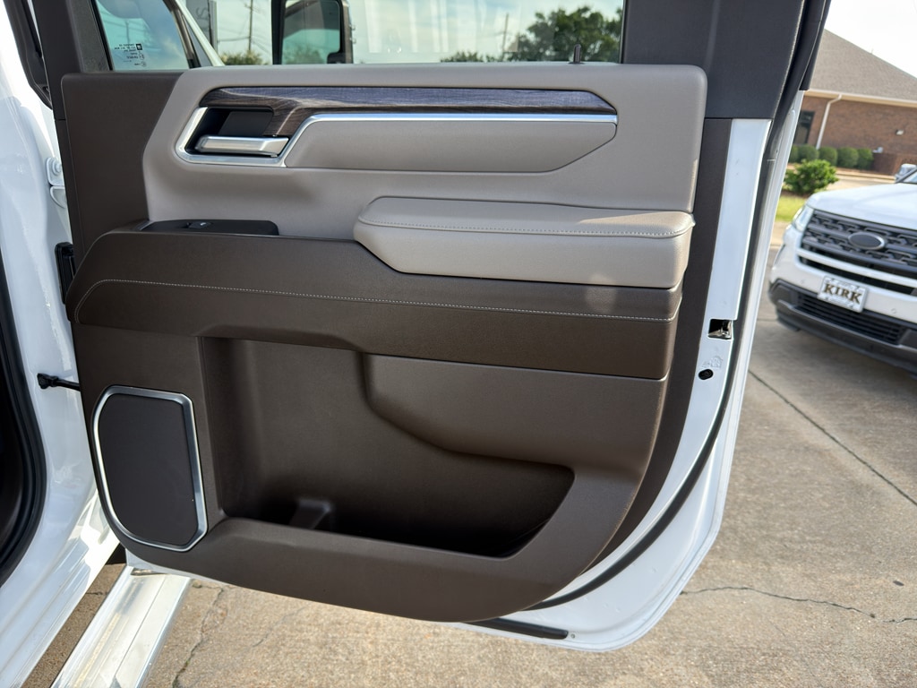 2025 Chevrolet Silverado 2500HD LTZ - Photo 32