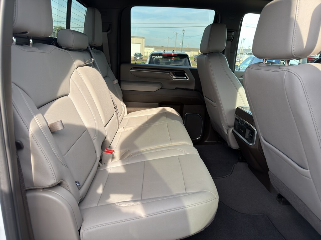 2025 Chevrolet Silverado 2500HD LTZ - Photo 33