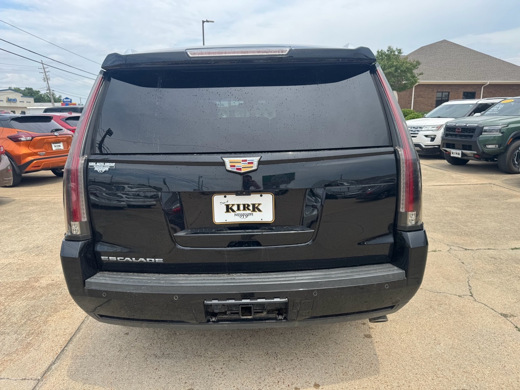 Used 2019 Cadillac Escalade Platinum Sport Utility
