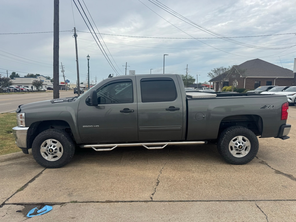 Used 2011 Chevrolet Silverado LT Crew Cab