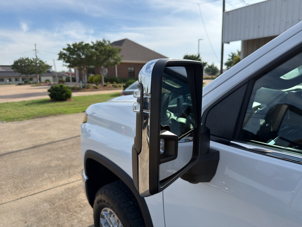 2025 Chevrolet Silverado 2500HD LTZ - Photo 17