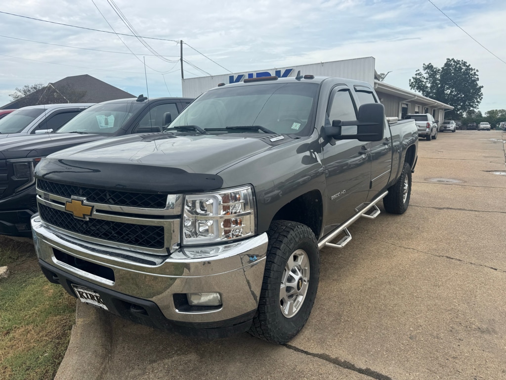 Used 2011 Chevrolet Silverado LT Crew Cab