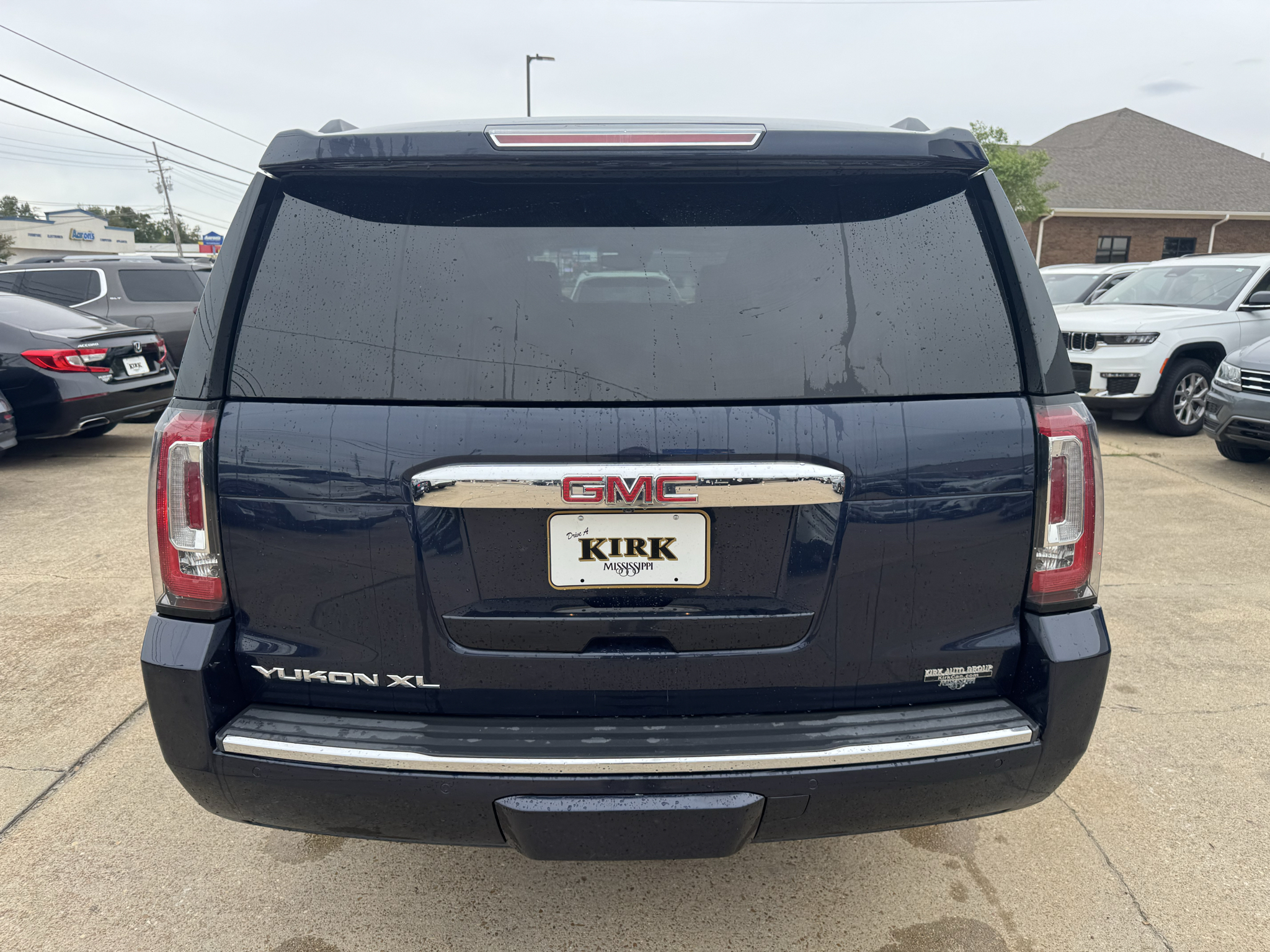 Used 2018 GMC Yukon XL Denali Sport Utility